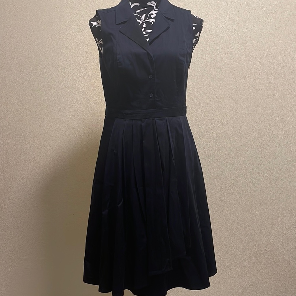 Donna Karan navy color dress size 6